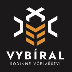 VYBÍRAL RODINNÉ VČELAŘSTVÍ / ÚNANOV / CZ